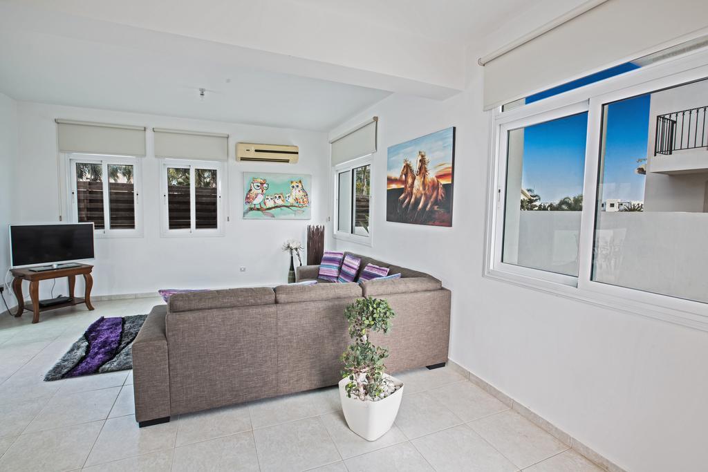 Halle Villa Protaras Zimmer foto
