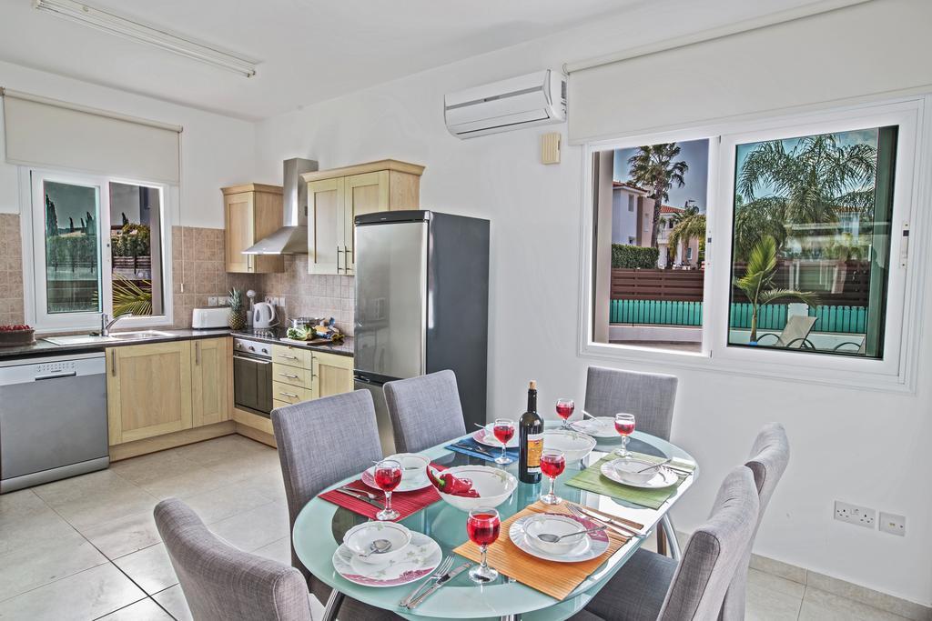 Halle Villa Protaras Zimmer foto