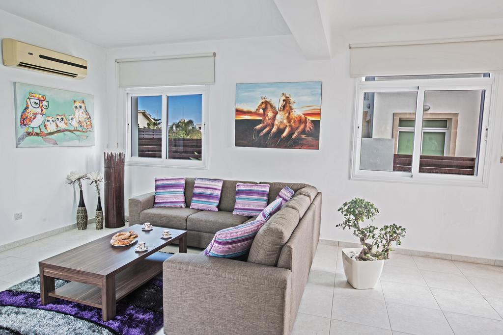 Halle Villa Protaras Zimmer foto